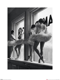 Kunstdruck Time Life - Ballerinas in Window 60x80cm