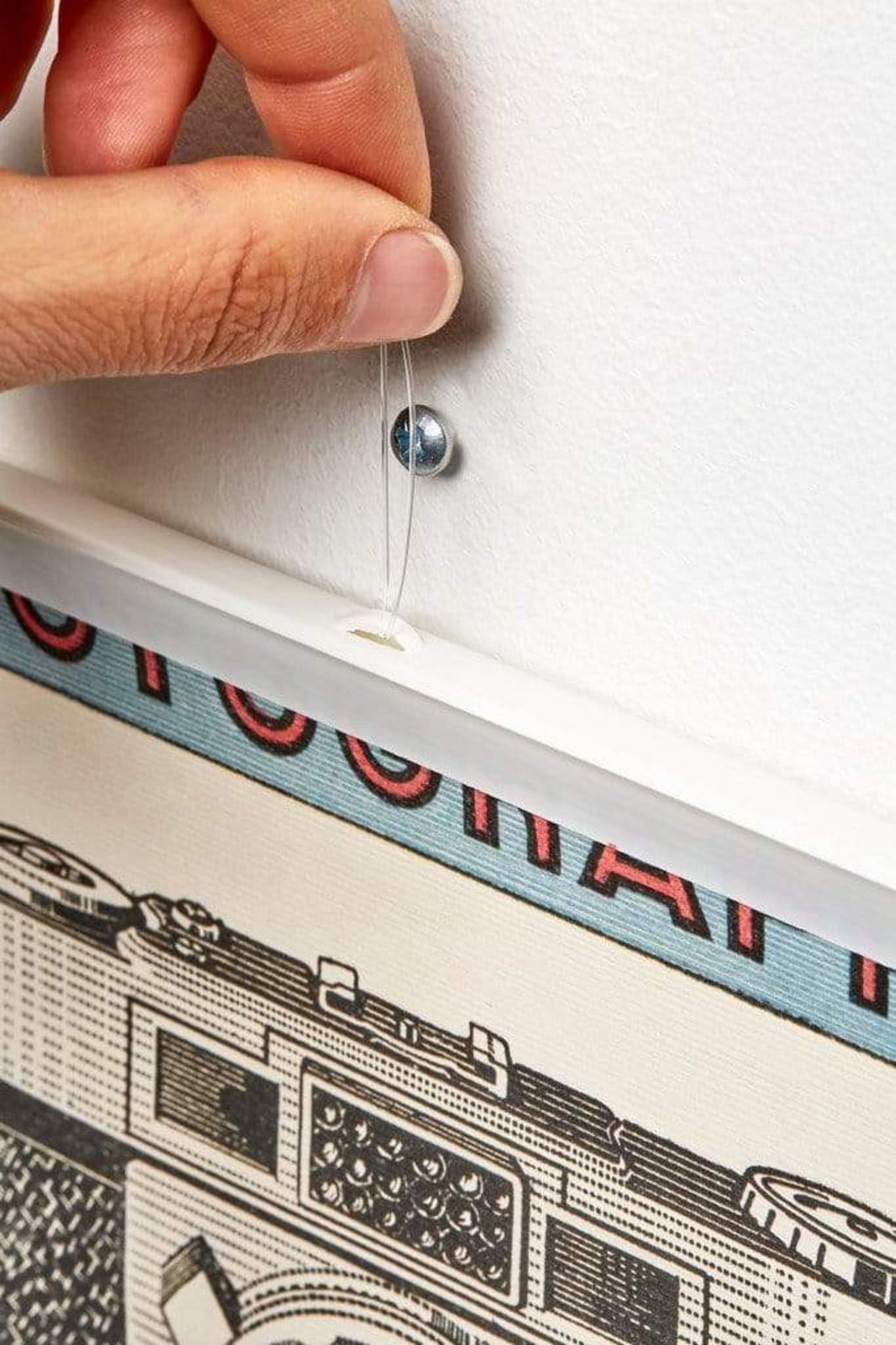 Posterhänger 75cm Weiß - Posterleiste mit Aufhängauge
